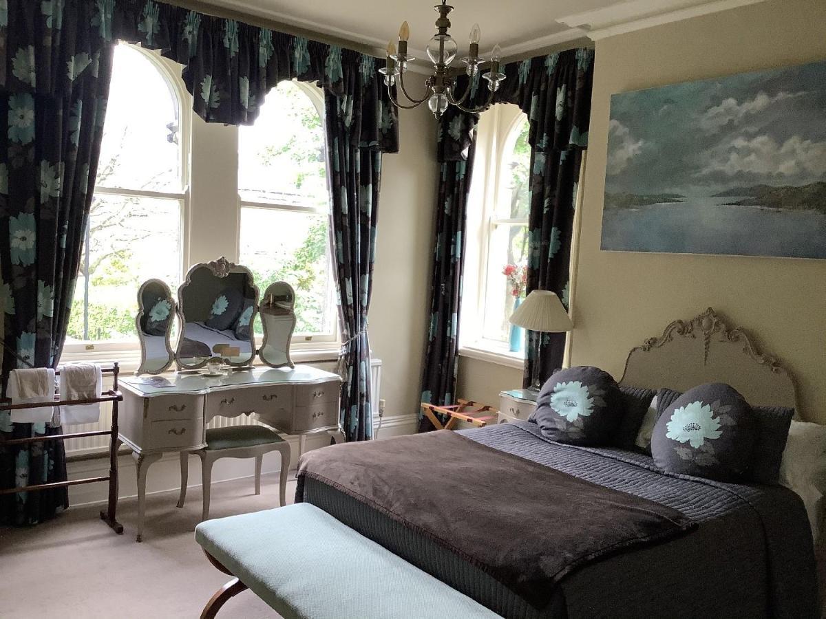 Alexandra Court Bed & Breakfast Harrogate Bagian luar foto